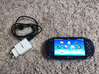 PS Vita- прошитый + 32GB с играми