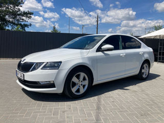 Skoda Octavia foto 1