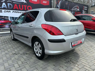 Peugeot 308 foto 8