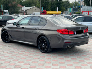 BMW 5 Series foto 3