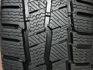 235 65 R16C 121/119R Michelin Agilis Alpin foto 3