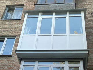 Balcoane din PVC.Ferestre, usi (de intrare,interior,de balcon). Остекление балконов.Окна, двери ПВХ. foto 5