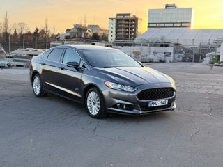 Ford Fusion foto 3