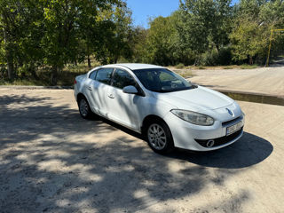 Renault Fluence foto 2