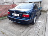 BMW 5 Series foto 3