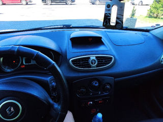 Renault Clio foto 9