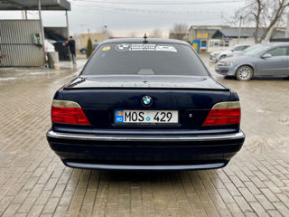 BMW 7 Series foto 6