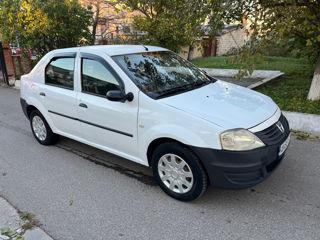 Dacia Logan foto 2