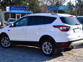 Ford Kuga foto 4