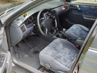 Toyota Carina foto 5