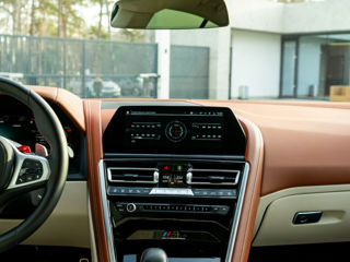 BMW M8 foto 3