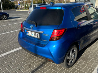 Toyota Yaris foto 2