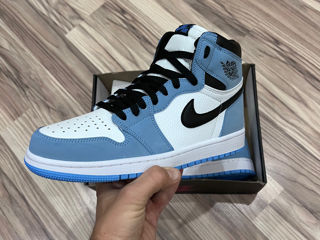 Nike air Jordan 1 university blue foto 4