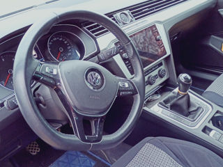 Volkswagen Passat foto 7