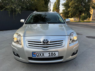 Toyota Avensis foto 6