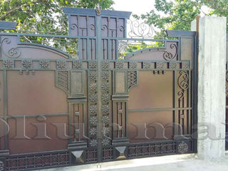 Balustrade , porți, garduri , copertine , gratii, uși metalice și alte confecții din fier forjat. foto 9