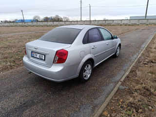 Chevrolet Lacetti foto 2