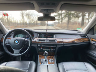 BMW 7 Series foto 9