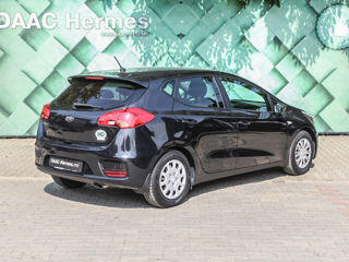 KIA Ceed foto 2