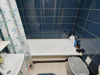 Apartament cu 4 camere, 80 m², Botanica, Chișinău foto 9