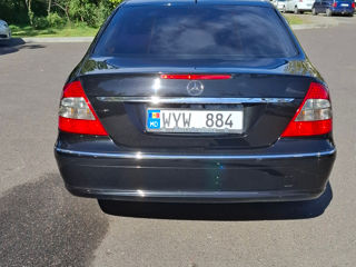 Mercedes E-Class foto 6