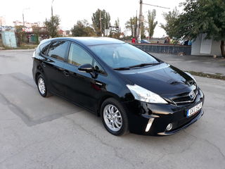 Toyota Prius + foto 5