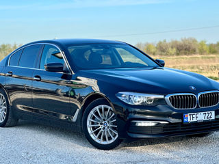 BMW 5 Series foto 1