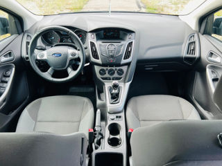 Ford Focus foto 9