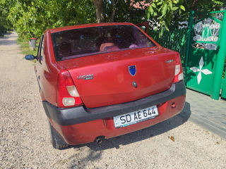 Dacia Logan foto 2