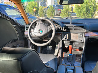 BMW 7 Series foto 4