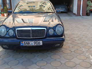 Mercedes E-Class