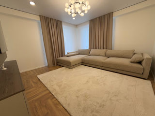 3-комн. кв., 93 м², 4/9 эт.