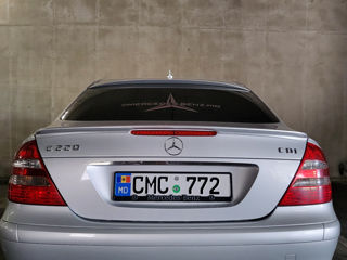 Mercedes E-Class foto 5