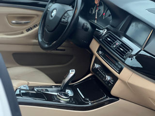 BMW 5 Series foto 5