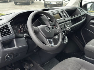 Volkswagen Caravelle foto 11