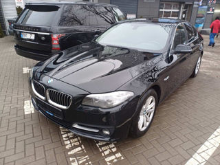 BMW 5 Series foto 4