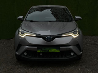 Toyota C-HR foto 2