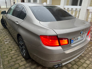 BMW 5 Series foto 4