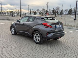 Toyota C-HR foto 8