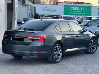 Skoda Superb foto 3