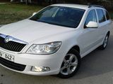 Skoda Octavia foto 1