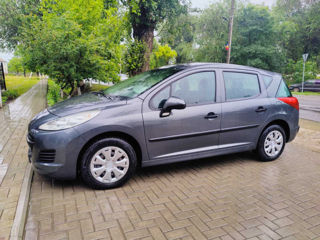 Peugeot 207 foto 2