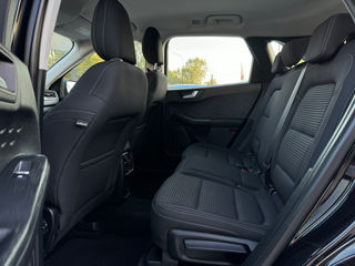 Ford Kuga foto 16