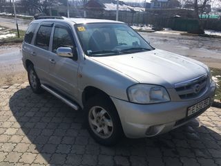 Mazda Tribute foto 1