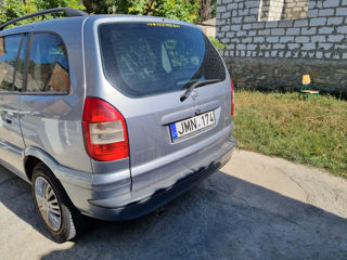 Opel Zafira foto 4