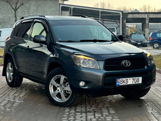 Toyota Rav 4 foto 3