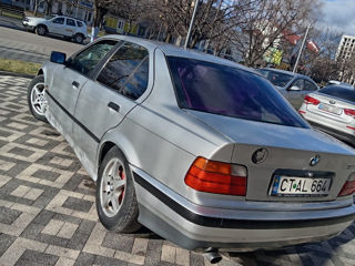 BMW 3 Series foto 3