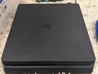 PS 4 Slim foto 2