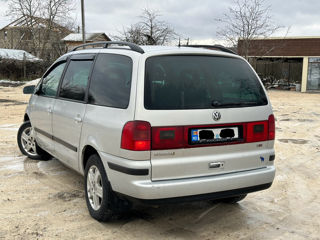 Volkswagen Sharan foto 3