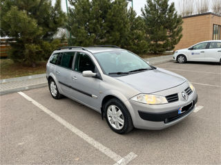 Renault Megane foto 2